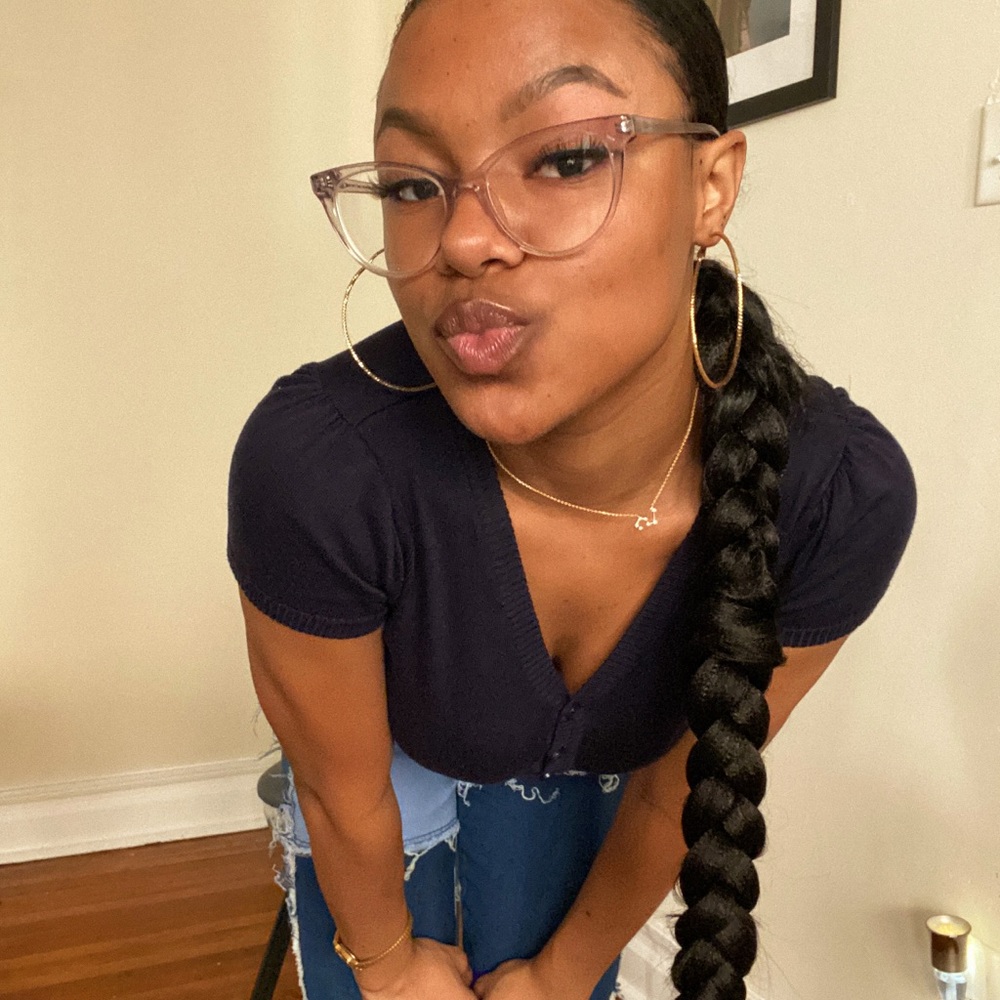 Meet your Posher, Savannah